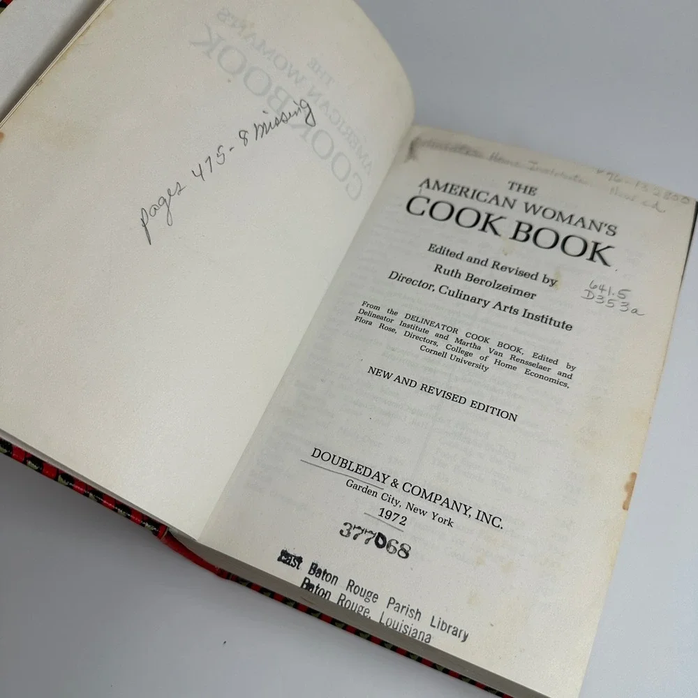 Doubleday The American Woman's Cook Book Red 1972 Revised Edition